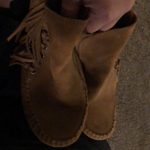 Minnetonka leather fringe booties - Picture 6 of 7